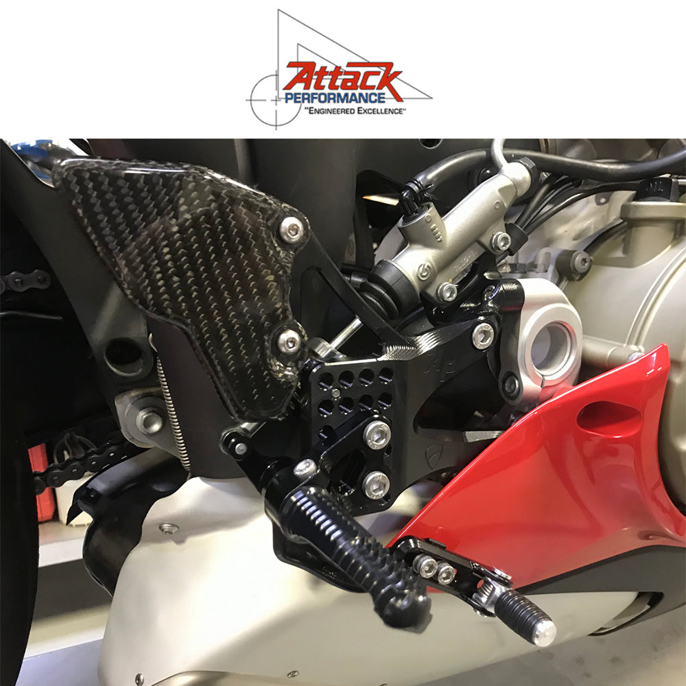 2018-2021年式 ドゥカティ パニガーレV4用 アタックパフォーマンス製リアセット(ブラック) REAR SET KIT, DUCATI V4, 2018 -, AERO HARD (消費税、送料込み)