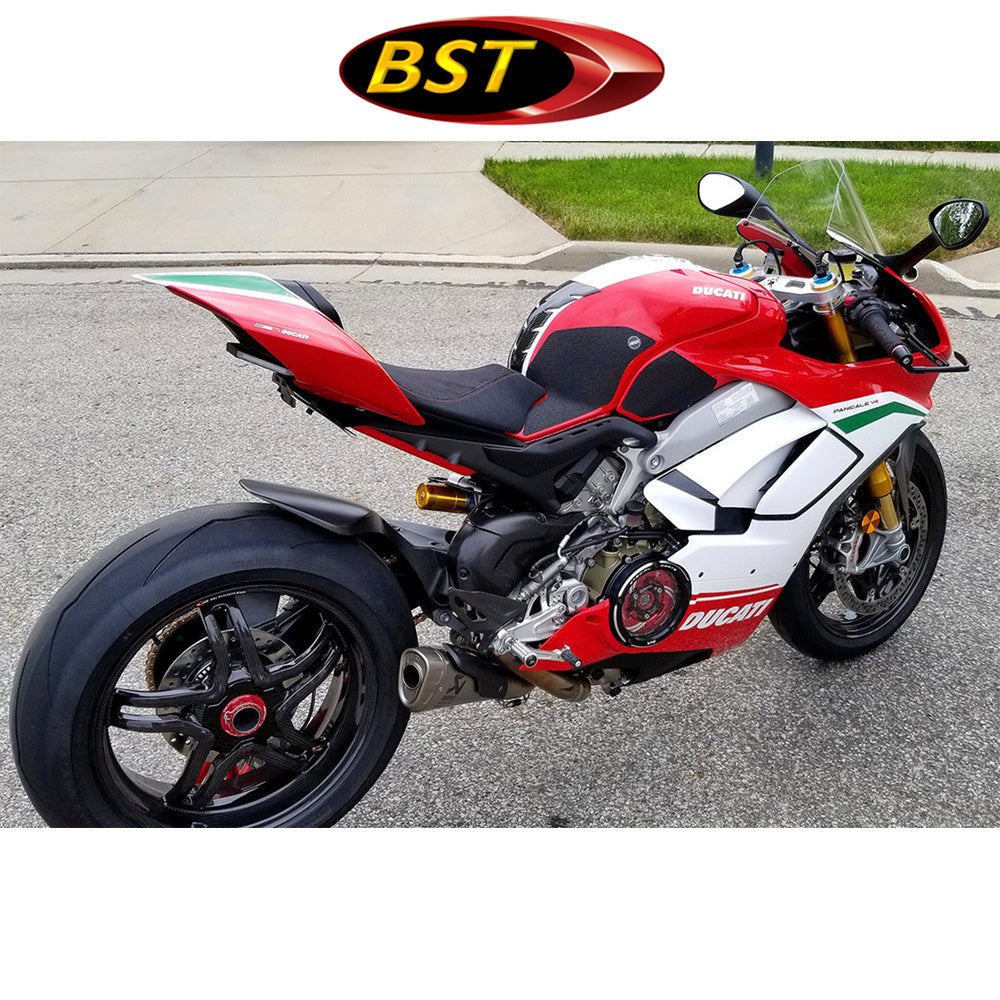 ドゥカティ 1199パニガーレS用 BST Rapid TEK 17 x 6J グロスカーボンファイバー製リアトホイール1本 BST Rapid TEK 17 x 6.0 Rear Wheel - Ducati 1098/R/S / 1199 / 1299 / 1299Rfe / Panigale V4 (18-24) and V2 / Streetfighter V4 and V2 / 1198 (07-12) / SuperSport 939 (送料無料)