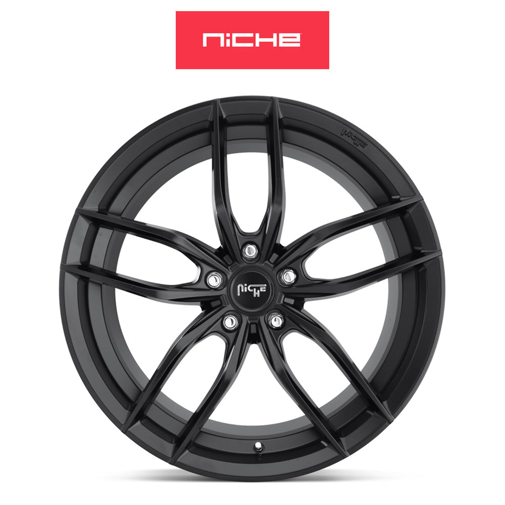 トヨタ プリウス(Toyota Prius)用 ニッチ ヴォッソ 17x8J ET 40 フロント&リア マットブラック ホイール4本セット Niche VOSSO 17X8 5X4.5 72 BD 40MM (消費税、送料込み)