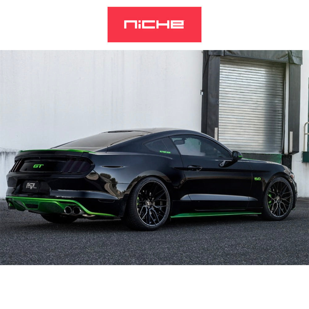 ダッジ チャレンジャー用 ニッチ ガマ 20x9J ET 18 フロント、20x10.5J ET 20 リア グロスブラック ホイール4本セット (消費税、送料込み)