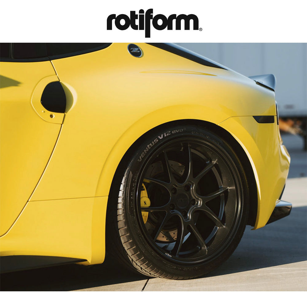 日産 フェアレディZ (Nissan Z)用 ロティフォーム LTN-J 19X9.5J ET20 フロント、19X10.5J ET40 リア マットブラックホイール4本セット Rotiform LTN-J 19X9.5 5X4.5 72 +20 M-BLK / LTN-J 19X10.5 5X4.5 72 +40 M-BLK (消費税、送料込み)