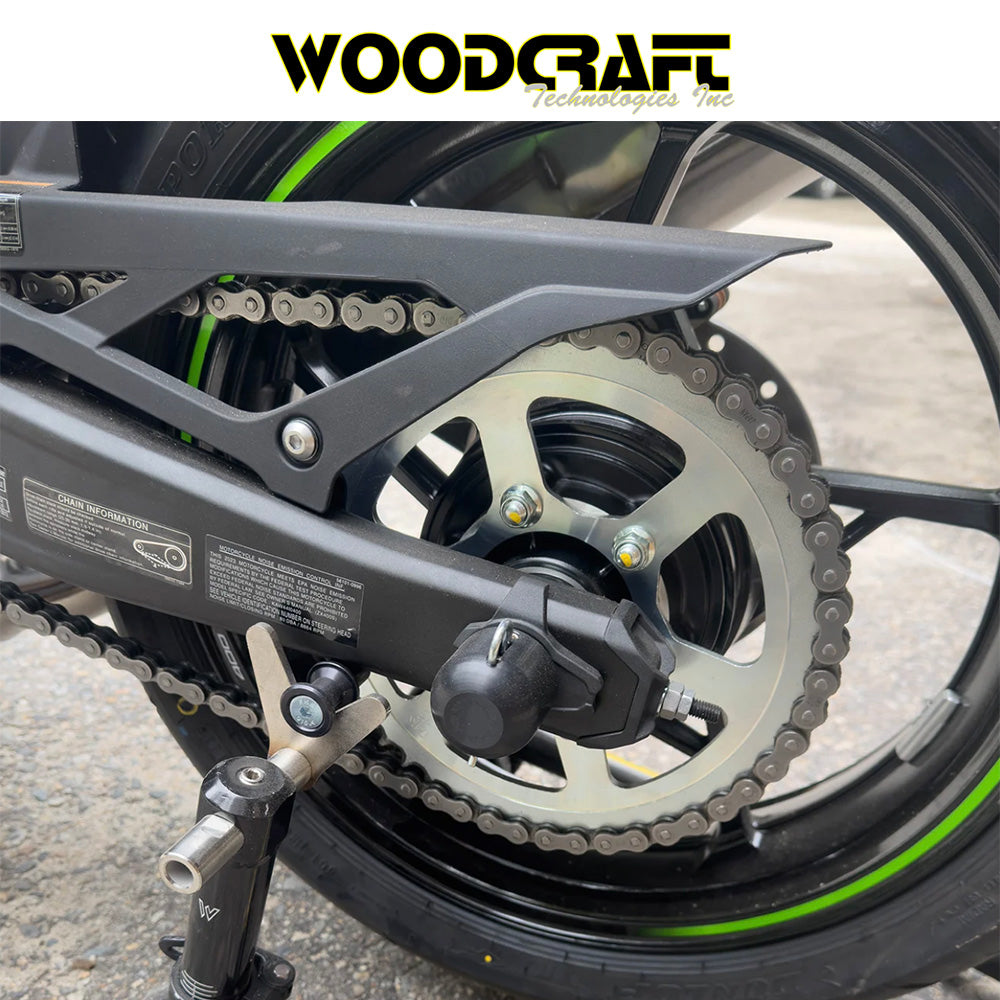カワサキ Ninja 400用 ウッドクラフト製 リアアクスルスライダー Woodcraft 45-0137R Kawasaki ZX4-RR Rear Axle Slider. Ninja400,Z400 and Ninja500 Front/Rear Axle Slider (消費税、送料込み)