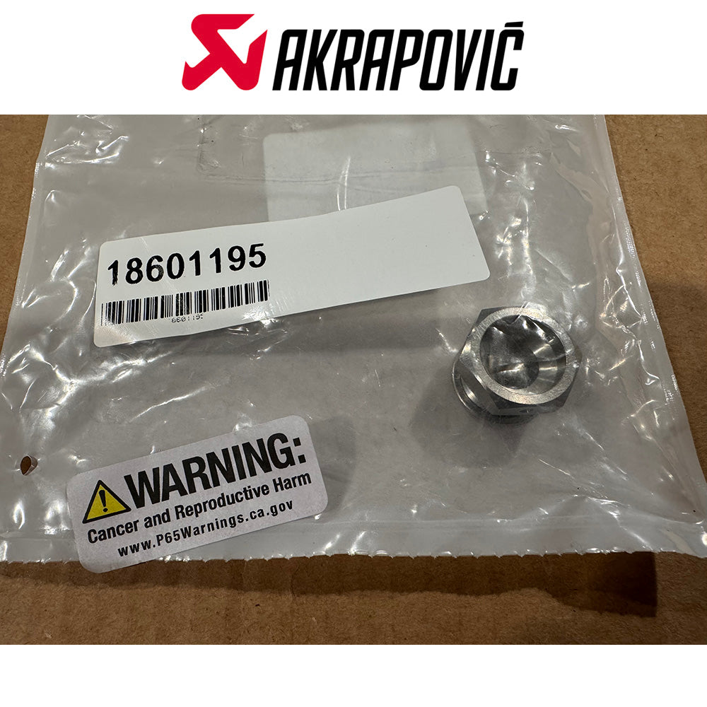 アクラポビッチ 18mm x 1.50 ラムダセンサープラグ　AKRAPOVIC 1860-1195 P-LBSB1 O2 Sensor Port Plug 18 mm x 1.5 (消費税、送料込み)