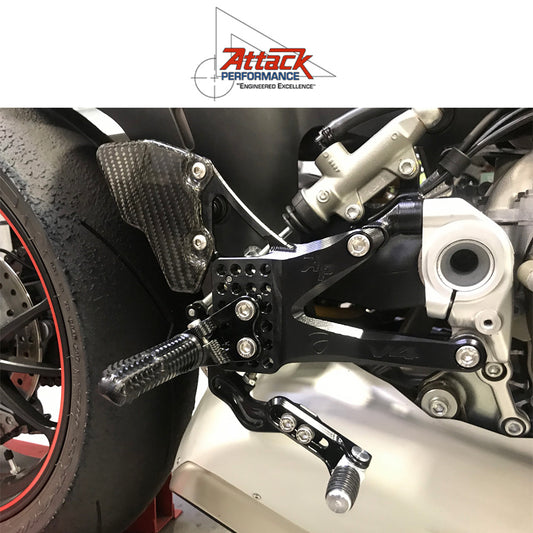 2018-2021年式 ドゥカティ パニガーレＶ４用 アタックパフォーマンス製リアセット(ブラック) REAR SET KIT, DUCATI V4, 2018 -, AERO HARD (消費税、送料込み)