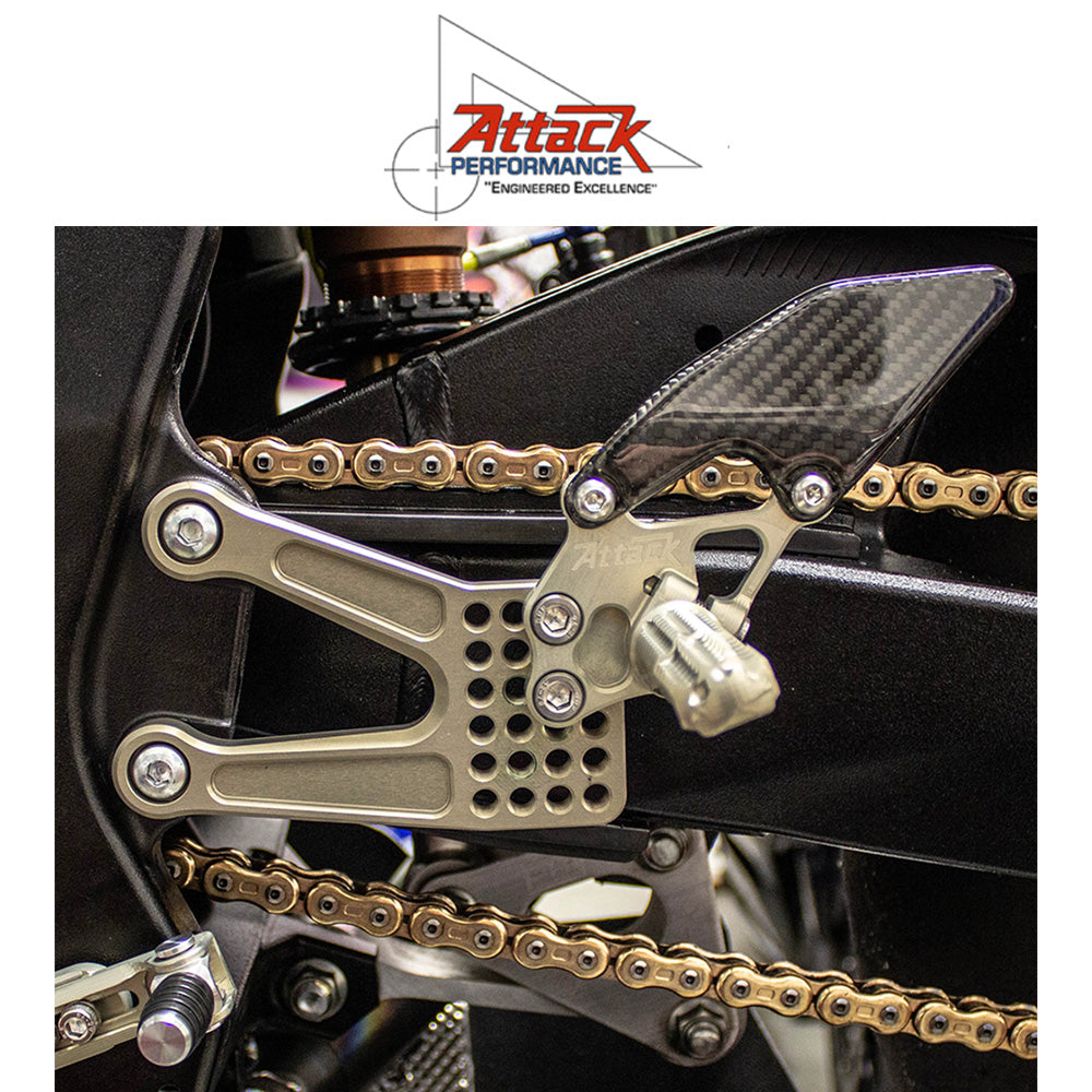 2017-2025年式 スズキ ＧＳＸ－Ｒ１０００Ｒ用 アタックパフォーマンス製リアセット(ブラック)　Attack Performance REAR SET KIT WITH SHIFT LEVER, GSXR1000 17 - , AERO HARD (消費税、送料込み)