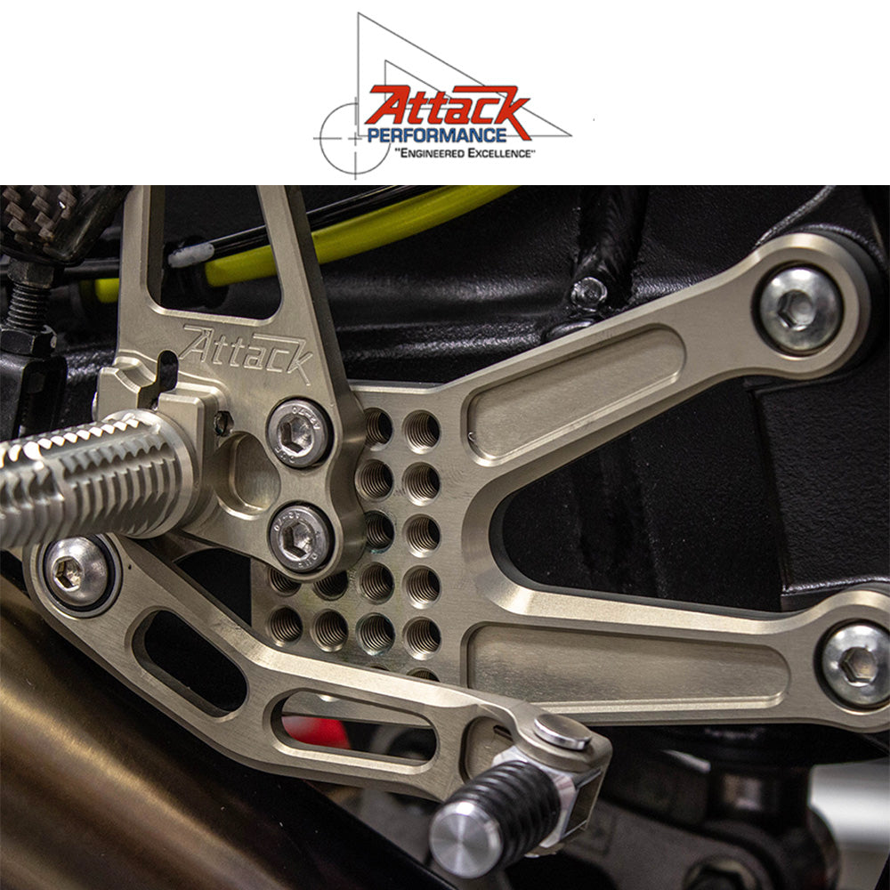2017-2025年式 スズキ ＧＳＸ－Ｒ１０００Ｒ用 アタックパフォーマンス製リアセット(ブラック)　Attack Performance REAR SET KIT WITH SHIFT LEVER, GSXR1000 17 - , AERO HARD (消費税、送料込み)