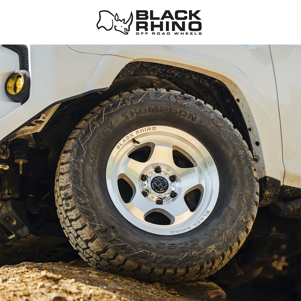 トヨタ ランドクルーザー用ブラックライノ ソル 17x8J ET 20 フロント、リア グロスシルバーマシンドフェイス ホイール４本セット　Black Rhino SOL 17X8 6X5.5 106 +20 G-SLV MCH-FC (消費税、送料込み)