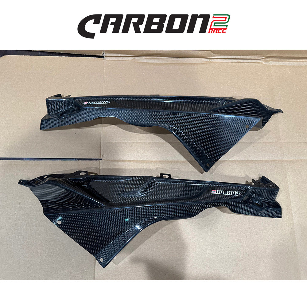 BMW S1000RR (2009-2014年式モデル)用 Carbon2race(カーボン・ツー・レース)製カーボンファイバー製エアインフィルパネル　BMW S 1000RR 2009-2014 Carbon Fiber Air Infill Panels (消費税、送料込み)
