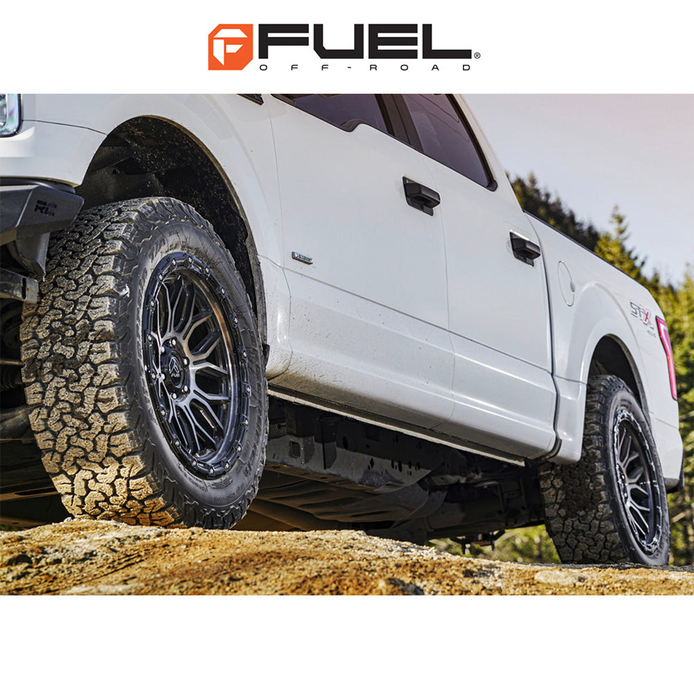 トヨタ ランドクルーザー用 フューエル サージ 18x9J ET 20 フロント、リア グロスブラック マシニング加工済み(グレーティント付き)ホイール４本セット　Fuel SURGE 18X9 6X5.5 106 +20 G-BLK-MCH-GTCC (消費税、送料込み)