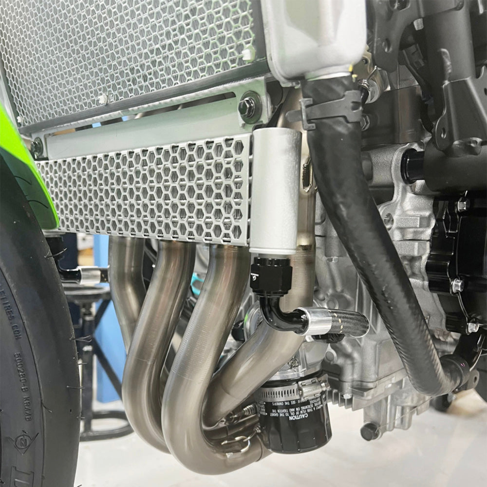 カワサキ Ｎｉｎｊａ ＺＸ－４ＲＲ用 グレイブス モータースポーツ製オイルクーラーキット　Kawasaki ZX-4RR ZX-4R Oil Cooler Kit (消費税、送料込み)