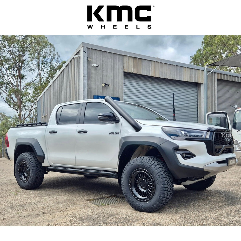 トヨタ ランドクルーザー用 KMC アステカ 17x8.5J ET 25 フロント、リア マットブラックグロスブラックリップ ホイール４本セット　KMC AZTEC 17X8.5 6X5.5 106 +25 M-BLK GB-LP (消費税、送料込み)