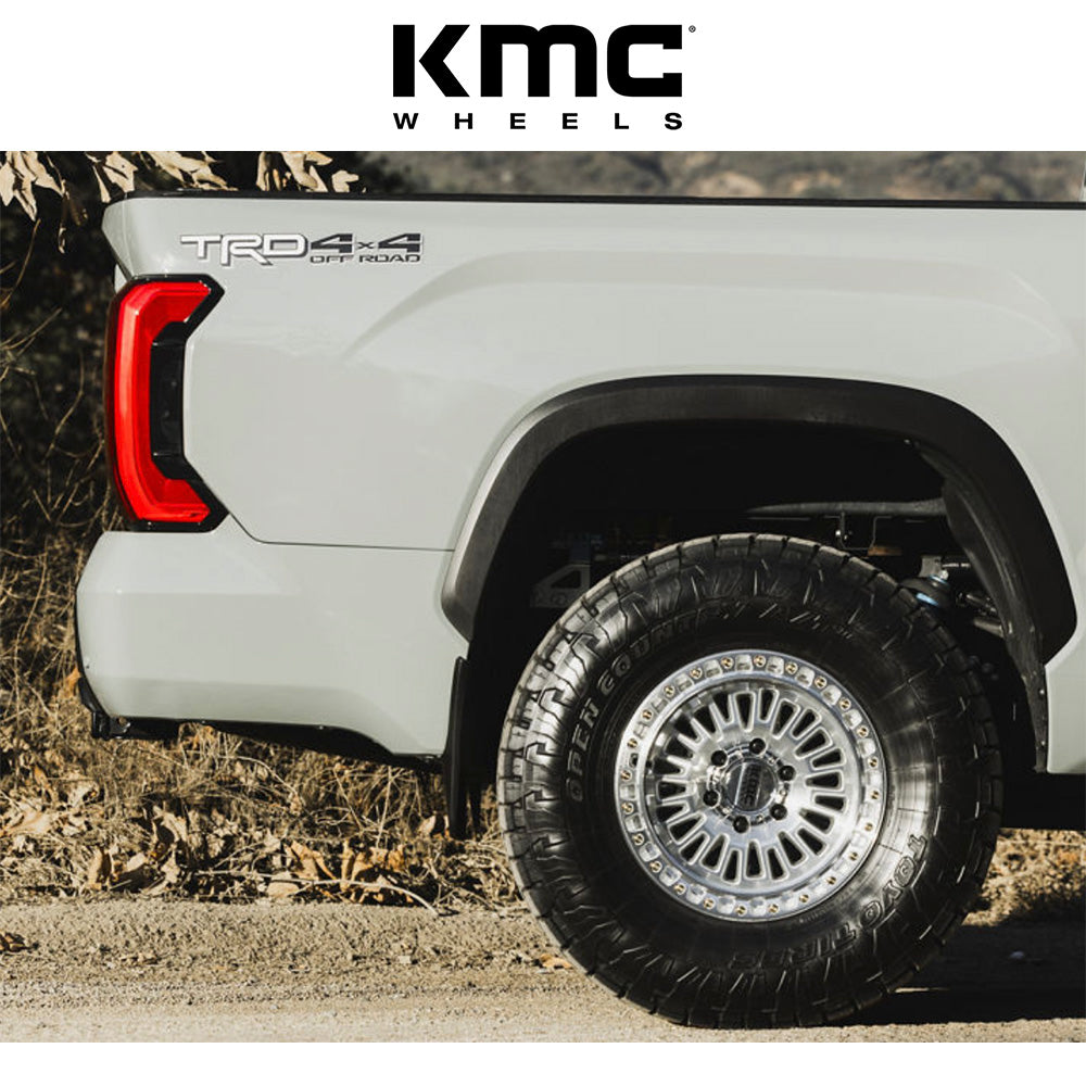トヨタ ランドクルーザー用 KMC アステカ 17x8.5J ET 25 フロント、リア グロスシルバーマシンドフェイス ホイール４本セット　KMC AZTEC 17X8.5 6X5.5 106 +25 G-SLV-MCH (消費税、送料込み)