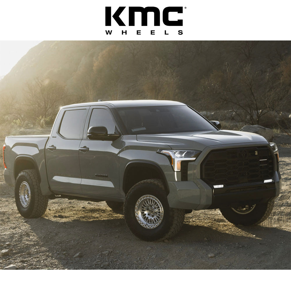 トヨタ ランドクルーザー用 KMC アステカ 17x8.5J ET 25 フロント、リア グロスシルバーマシンドフェイス ホイール４本セット　KMC AZTEC 17X8.5 6X5.5 106 +25 G-SLV-MCH (消費税、送料込み)
