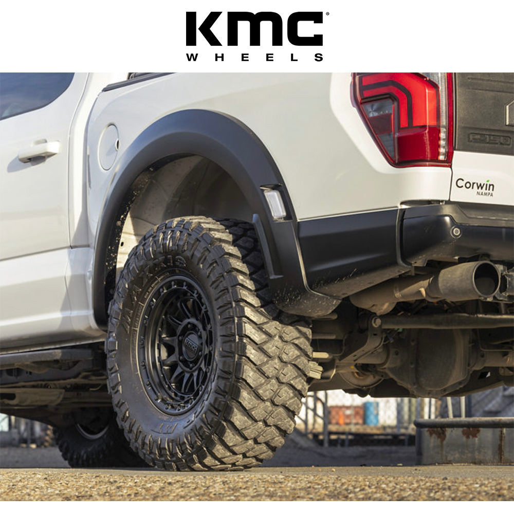 トヨタ ランドクルーザー用 KMC クラクス 17x8.5J ET 25 フロント、リア ブラックアウト ホイール４本セット　KMC CRUX 17X8.5 6X5.5 106 +25 BLK-OUT (消費税、送料込み)