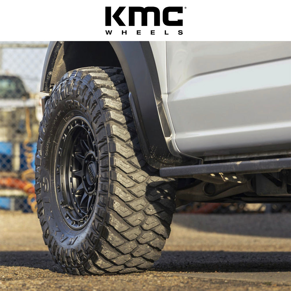 トヨタ ランドクルーザー用 KMC クラクス 17x8.5J ET 25 フロント、リア ブラックアウト ホイール４本セット　KMC CRUX 17X8.5 6X5.5 106 +25 BLK-OUT (消費税、送料込み)