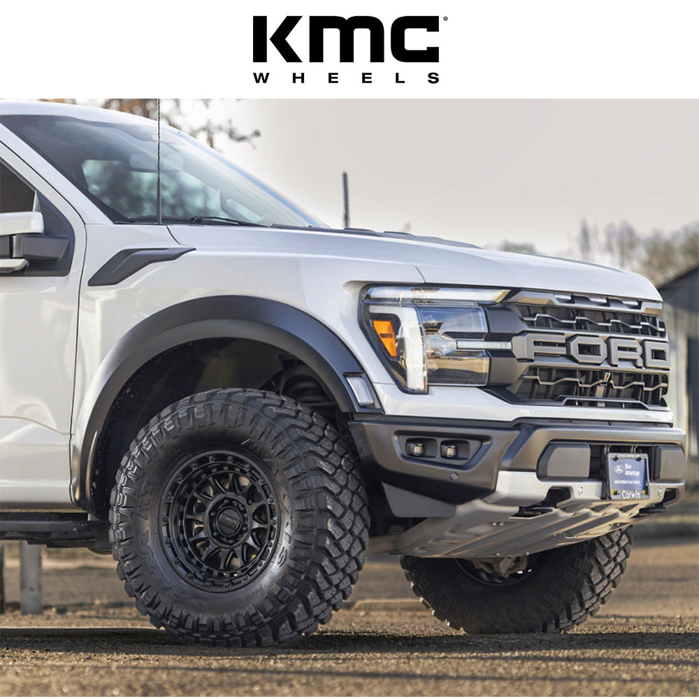 トヨタ ランドクルーザー用 KMC クラクス 17x8.5J ET 25 フロント、リア ブラックアウト ホイール４本セット　KMC CRUX 17X8.5 6X5.5 106 +25 BLK-OUT (消費税、送料込み)