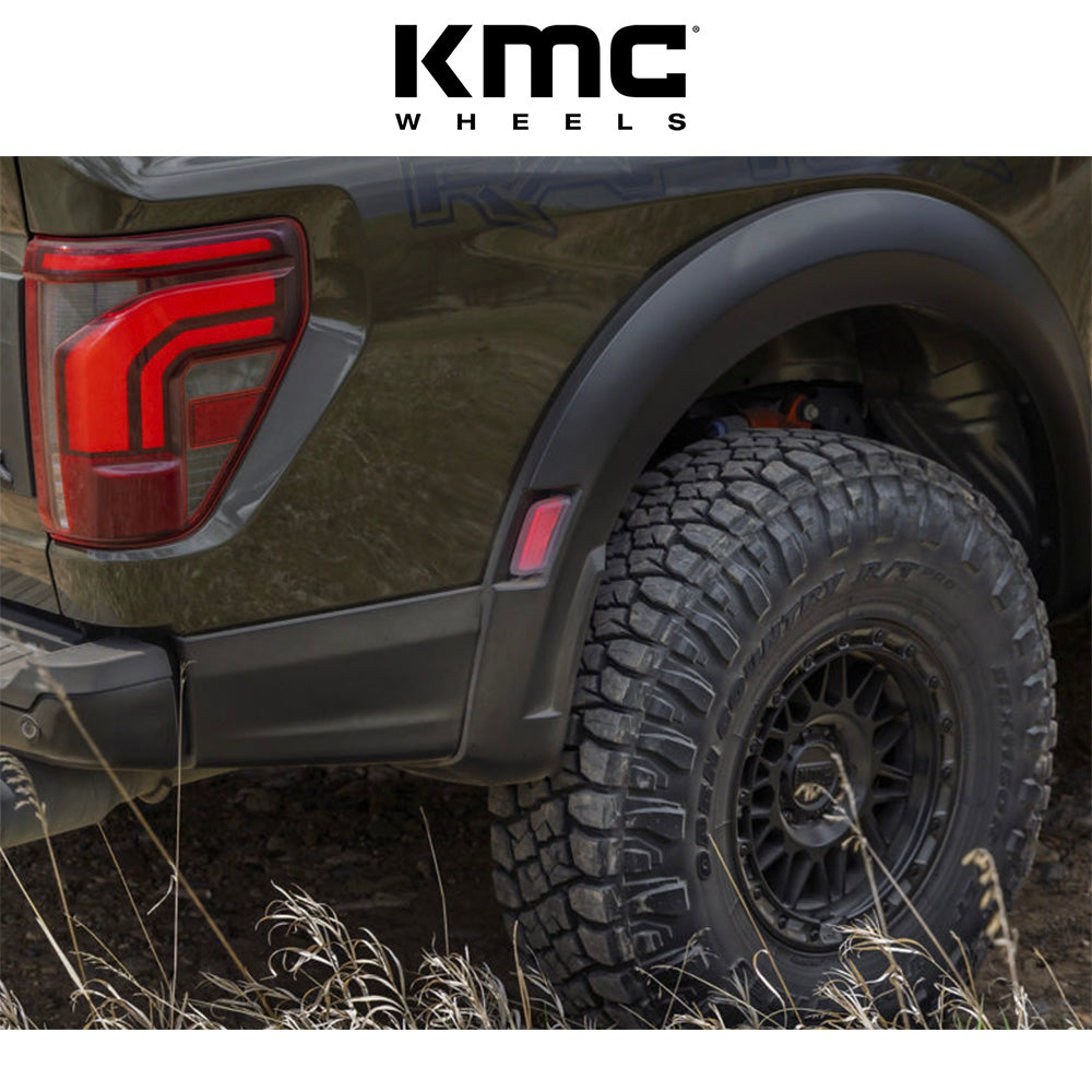 トヨタ ランドクルーザー用 KMC アタック 17x8.5J ET 25 フロント、リア マットブラック ホイール４本セット　KMC ATTACK 17X8.5 6X5.5 106 +25 M-BLK (消費税、送料込み)
