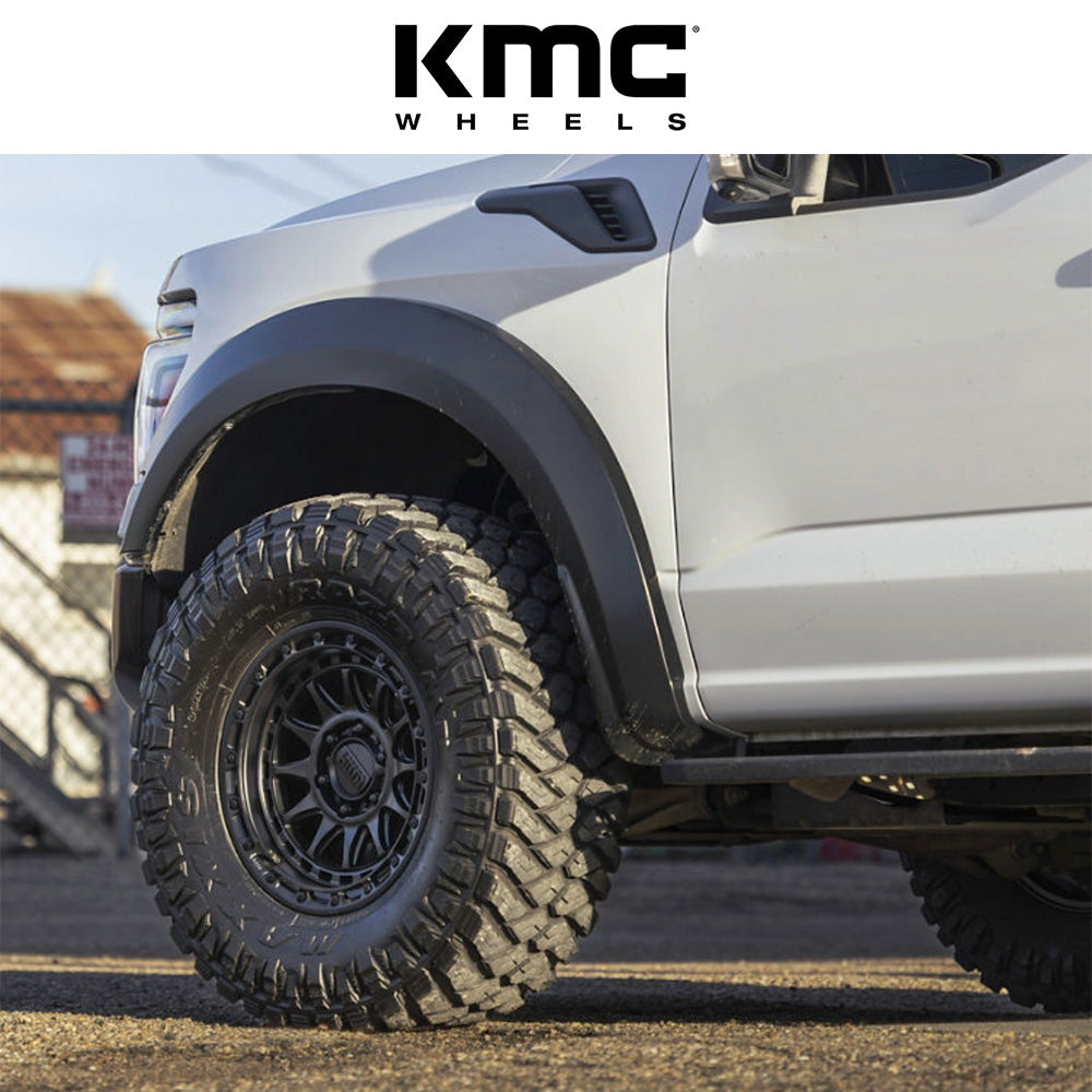 トヨタ ランドクルーザー用 KMC クラクス 17x8.5J ET 25 フロント、リア ブラックアウト ホイール４本セット　KMC CRUX 17X8.5 6X5.5 106 +25 BLK-OUT (消費税、送料込み)
