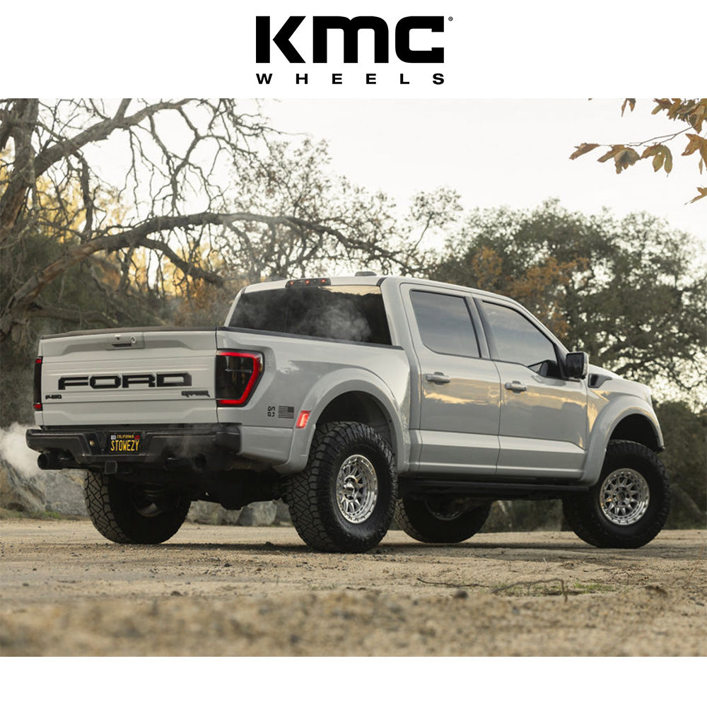 トヨタ ランドクルーザー用 KMC クラクス 17x8.5J ET 25 フロント、リア グロスシルバーマシンフェイス ホイール４本セット　KMC CRUX 17X8.5 6X5.5 106 +25 G-SLV-MCH-FC (消費税、送料込み)