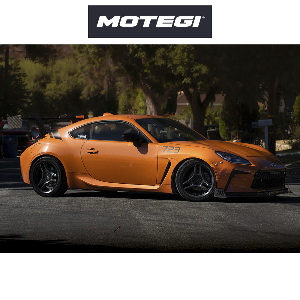 トヨタ ＧＲ８６用 モテギ レーシング コジン 18x9.5J ET 38 フロント&リア マットブラック フローフォーミング・アルミニウムホイール４本セット (消費税、送料込み)
