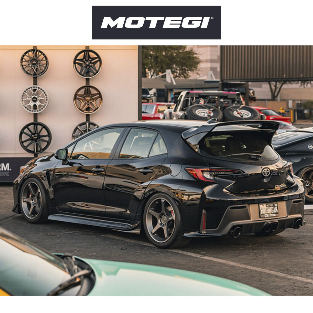 トヨタ ＧＲカローラ用 モテギ レーシング バトル５ 18x8.5J ET 22 フロント&リア ガンジラ マシンドリップストライプ付き フロー成形アルミニウムホイール４本セット　Motegi BATTLE V 18X8.5 5X4.5 72 +22 GZA-MCH (消費税、送料込み)