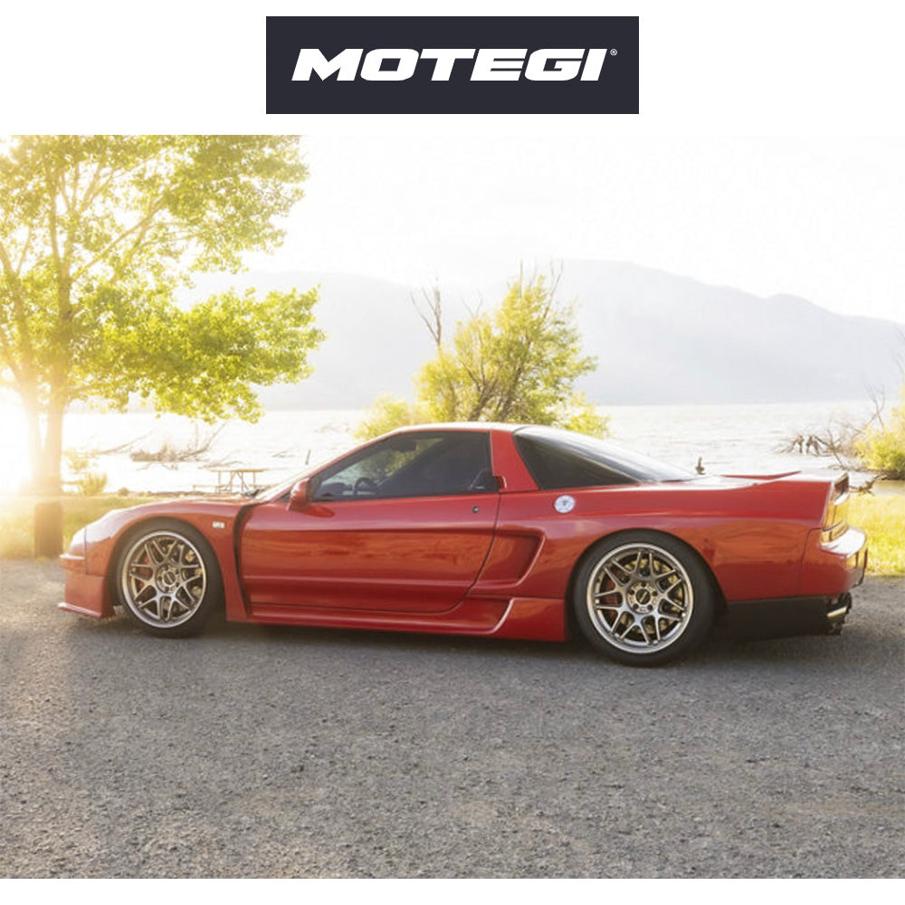 トヨタ ＧＲカローラ用 モテギ レーシング ツバキ 18x8.5J ET 35 フロント、リア モータースポーツゴールド マシンドリップストライプ付き フロー成形アルミニウムホイール４本セット　Motegi TSUBAKI 18X8.5 5X4.5 72 +35 MOT-GLD MCH (消費税、送料込み)