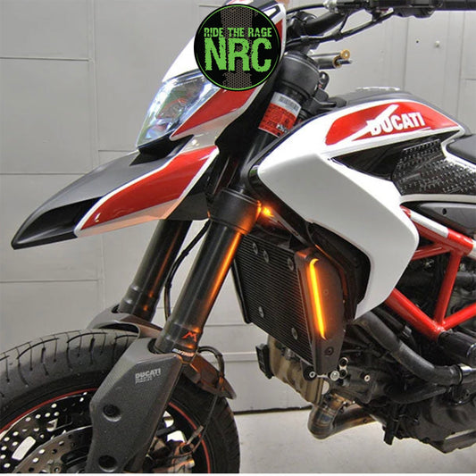 ２０１３年から２０１９年式モデル ＤＵＣＡＴＩ ハイパーモタード９３９用 NRC ニューレイジサイクル LEDフロントターンシグナルキット DUCATI HYPERMOTARD 939/821 FRONT TURN SIGNALS (2013 - 2019) (送料無料)