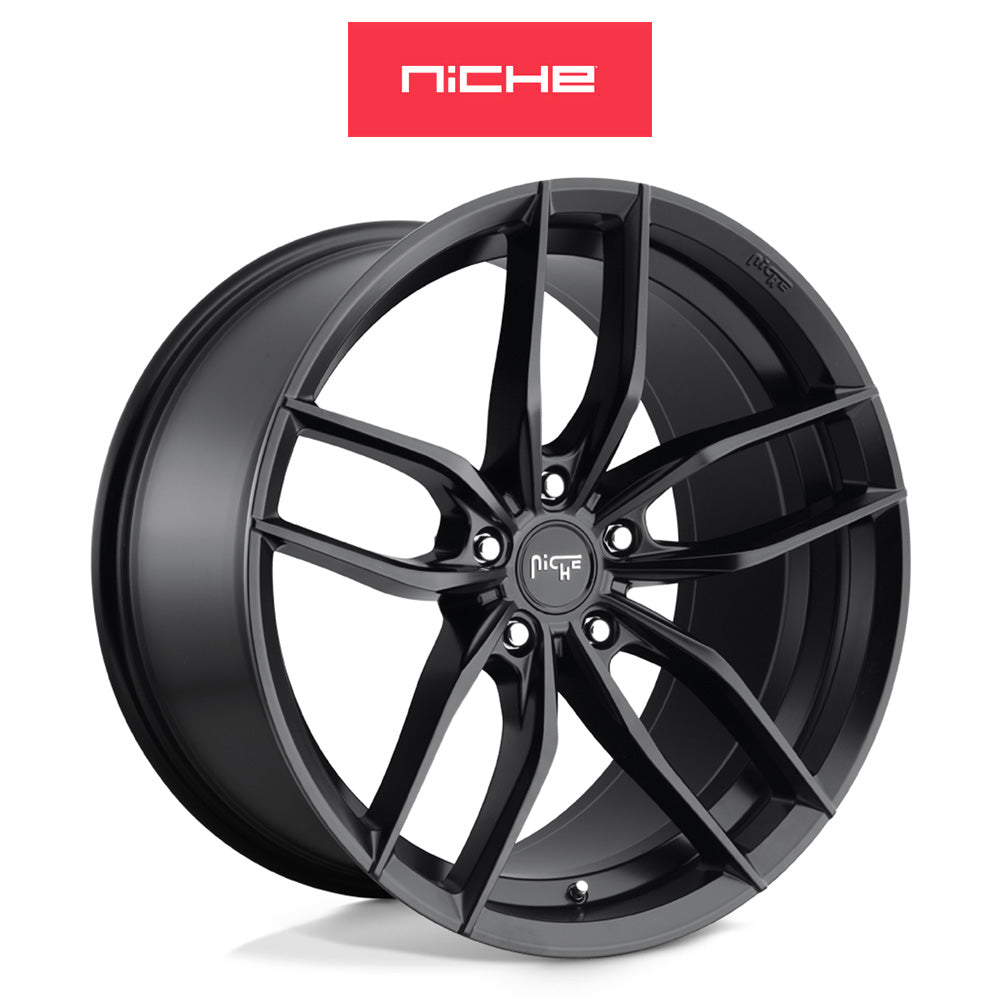 トヨタ プリウス(Toyota Prius)用 ニッチ ヴォッソ 17x8J ET 40 フロント&リア マットブラック ホイール４本セット　Niche VOSSO 17X8 5X4.5 72 BD 40MM  (消費税、送料込み)