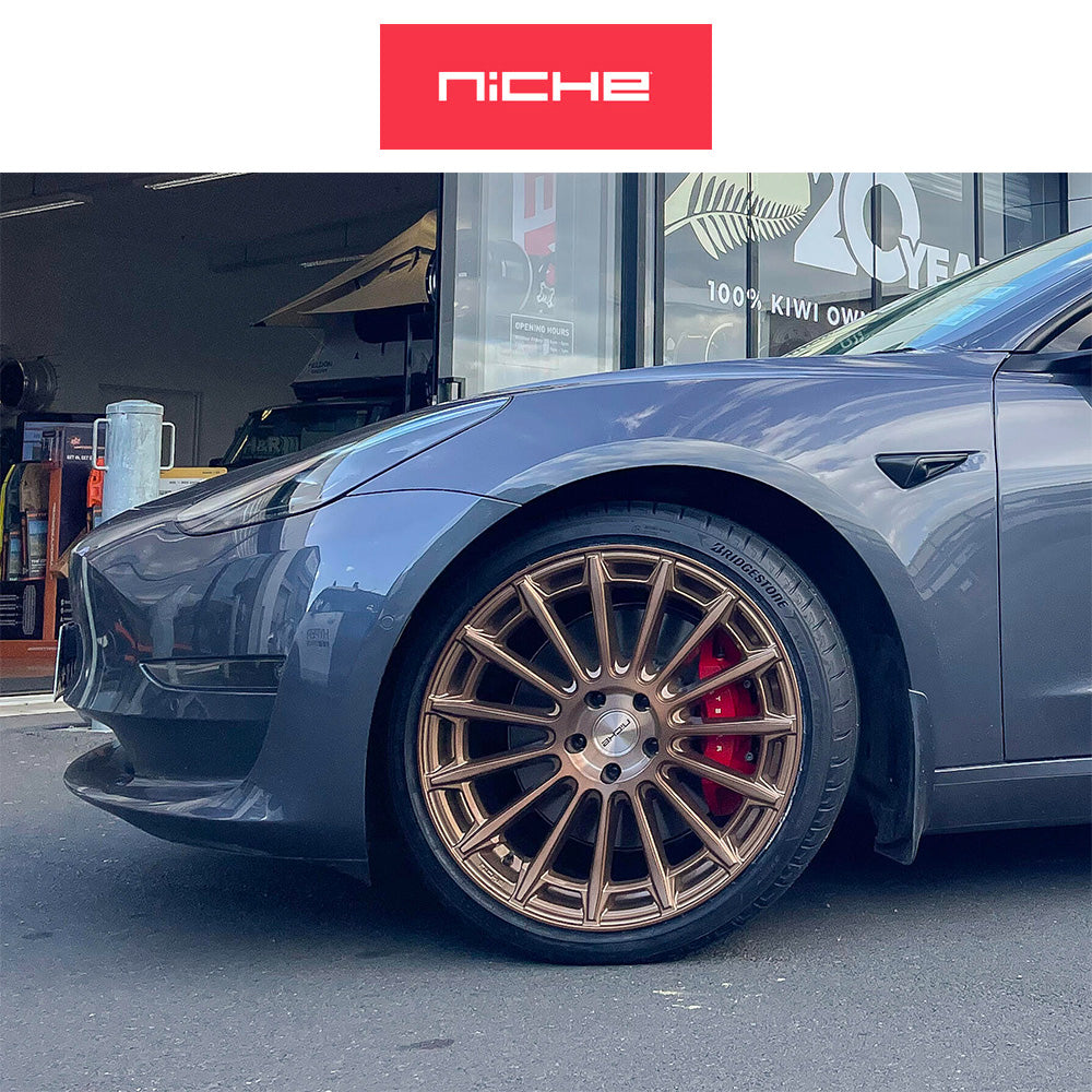 トヨタ GR スープラ用 ニッチ アマルフィ 20x9J ET 25 フロント、20x10.5 ET 40 リア プラチナムブロンズ ホイール４本セット (消費税、送料込み)