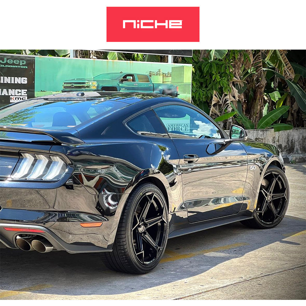 テスラモデルＹ用 ニッチ アロー 20x10.5J ET 40 フロント&リア グロスブラック ホイール４本セット　Niche ARROW 20X10.5 5X4.5 72 BL 40MM (消費税、送料込み)