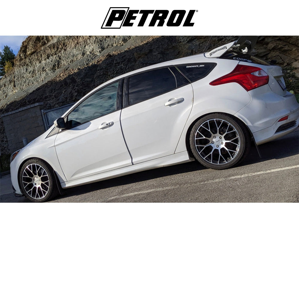 テスラモデル３用 ペトロール P2B 18x8J ET 40 フロント、リア グロスブラック／マシニングカットフェイス ホイール４本セット　Petrol PE P2B 18X8 5X4.5 76 G-BLK MACH +40 (消費税、送料込み)