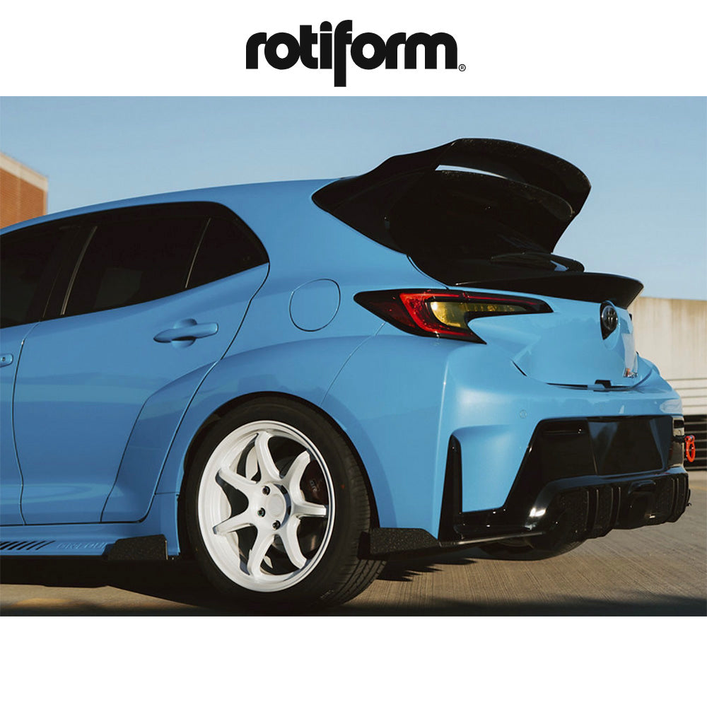 トヨタ ＧＲカローラ(Toyota GR Corolla)用 ロティフォーム BPU 18x8.5J ET 35 フロント、リア グロスブラック、ティールストライプ ホイール４本セット　Rotiform BPU 18X8.5 5X4.5 72 +35 G-BLK TL STR (消費税、送料込み)