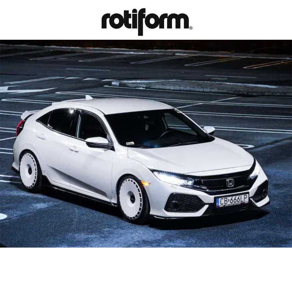 トヨタ ＧＲ８６(Toyota GR86)用 ロティフォーム エアロディスク(グロスホワイト)付き RSE 18x8.5J ET 35 フロント&リア グロスシルバー ホイール４本セット Rotiform RSE 18X8.5 5X100/4.5 70.1 SL +35 (消費税、送料込み)