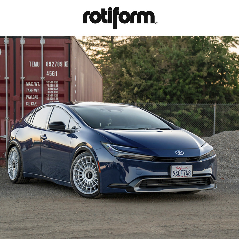 トヨタ カローラスポーツ (Toyota Corolla Sports)用 ロティフォーム LAS-R 18x8.5J ET 35 フロント&リア グロスシルバー ホイール４本セット Rotiform 18X8.5 LAS-R 5X1005X112 SL 6.1 35 70.0 (消費税、送料込み)