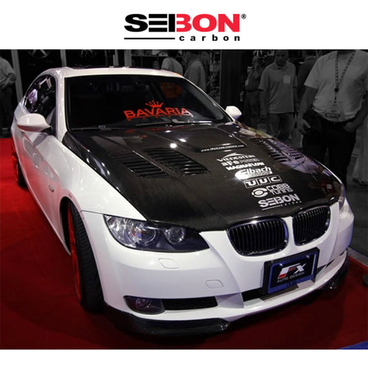 2007-2010年式 ＢＭＷ３シリーズクーペ用 セイボンカーボン GTRスタイル カーボンファイバー製ボンネット(ルーバーは装飾的デザインとなり放熱効果はありません)　Seibon Carbon GTR-Style Carbon Fiber Hood For 2007-2010 BMW E92 2DR, Pre LCI (Louvers Are Cosmetic - They Do NOT Vent Air) (消費税、送料込み)