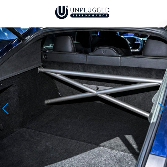２０２１年式以降 テスラ モデルS Plaid および Long Range 用のアンプラグドパフォーマンス Unplugged Performance リア ストラット タワー ブレースキット (ブラック) TESLA MODEL S / MODEL S PLAID (2021+) GT REAR STRUT TOWER BRACE (送料無料)