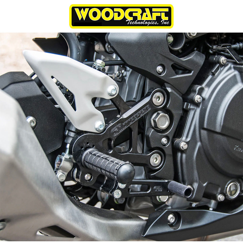2018-2023年式 カワサキ Ninja400用 ウッドクラフト製 リアセット(専用ブレーキスイッチ付き)　Woodcraft 05-0144B 2018-23 Kawasaki Ninja400, 2019-23 Z400, Ninja500 Complete Rearset (消費税、送料込み)