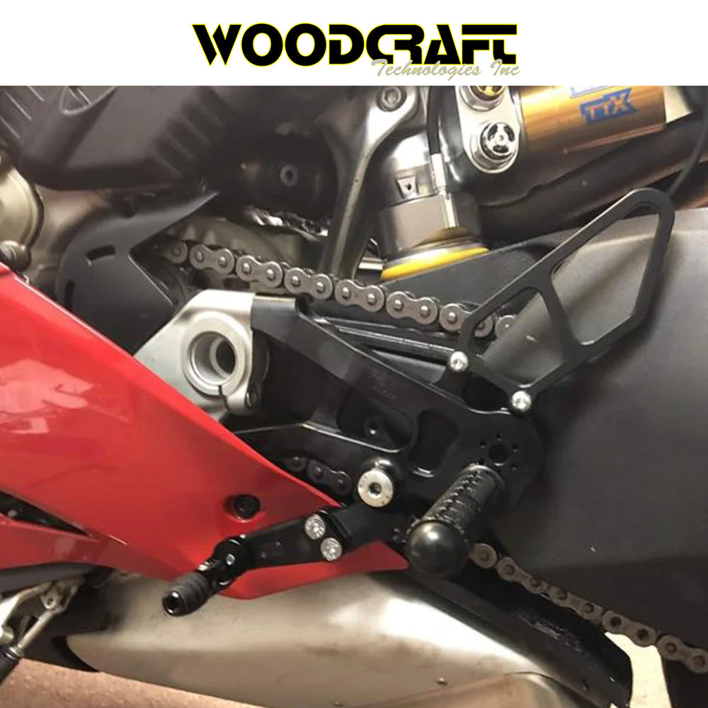 2021年から2024年式モデル ドゥカティ パニガーレ Ｖ４用 ウッドクラフト製 リアセットキット(専用ブレーキスイッチ付き)　Woodcraft 05-0656B Ducati Panigale 2021-24 V4 Rearset Kit (消費税、送料込み)